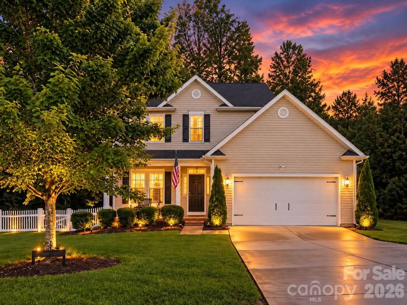 1566 Glenbar Ct, Clover, SC 29710