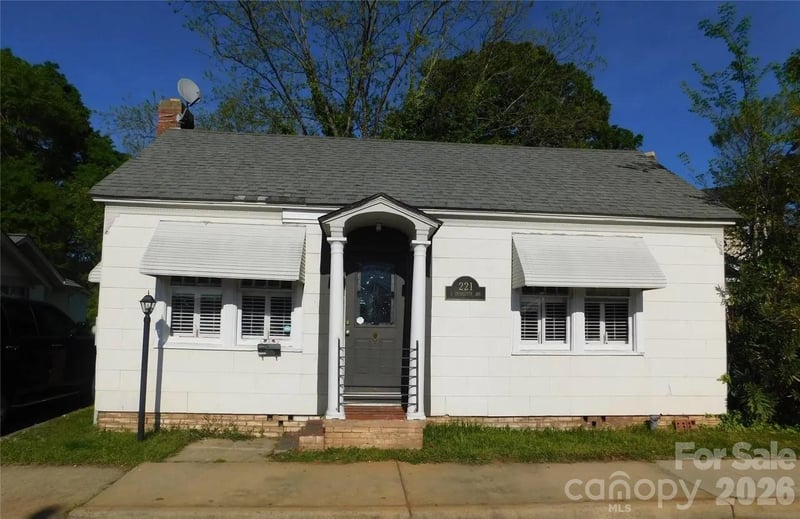 221 S Charlotte Ave, Rock Hill, SC 29730
