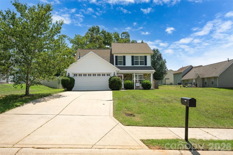 420 Fawnbrook Ln, Gastonia, NC 28052