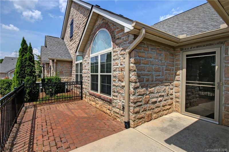 4710 Polo Gate Blvd, Charlotte, NC 28216
