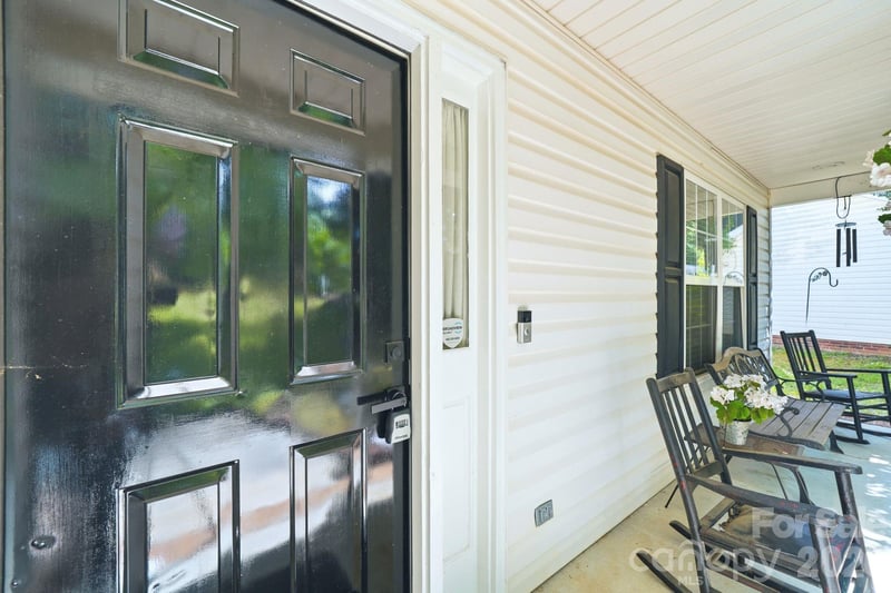 5226 Rockwood Rd, Charlotte, NC 28216
