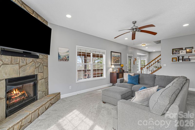 505 Kings Rg, Asheville, NC 28804