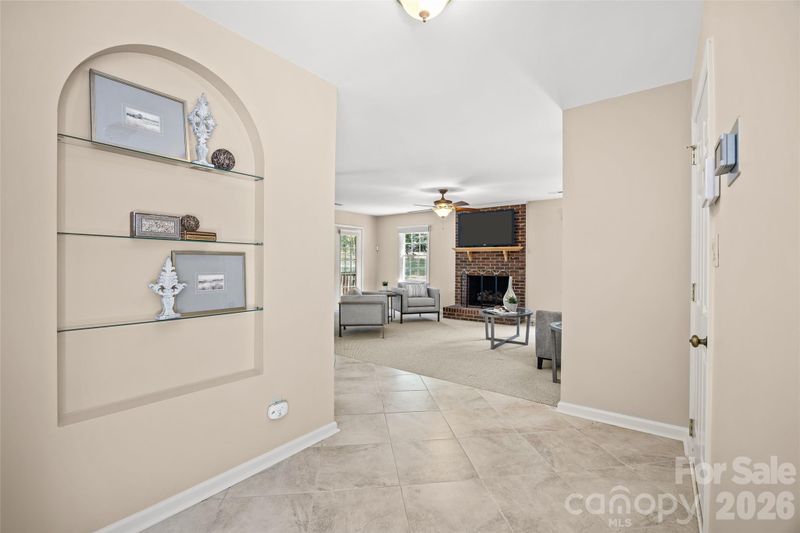9120 Cameron Wood Dr, Charlotte, NC 28210