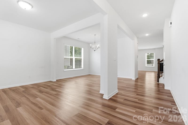 4028 Brazos St, Charlotte, NC 28214