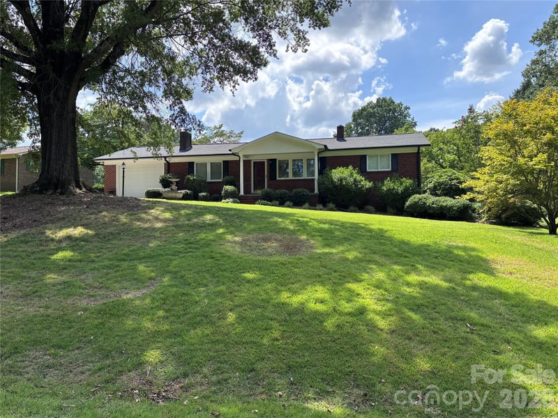 315 Tiffany St NW, Concord, NC 28027