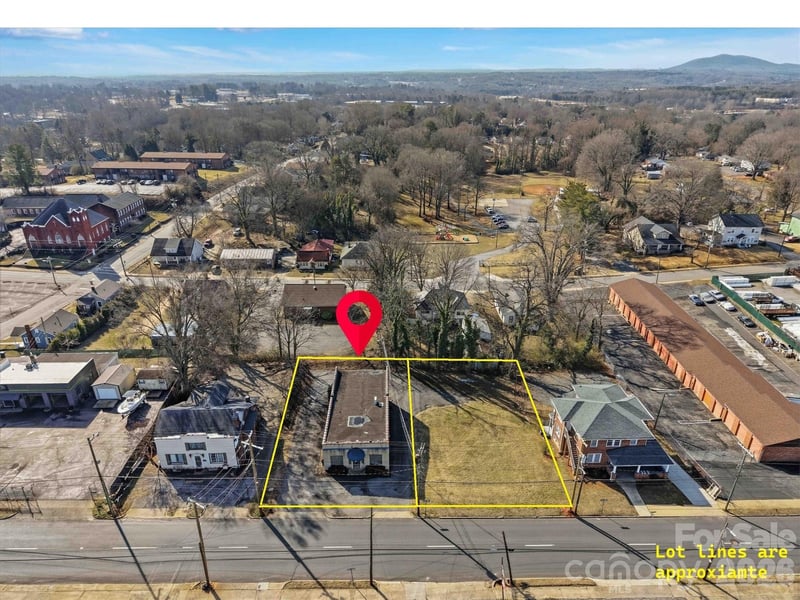 729 1st Ave SW, Hickory, NC 28602