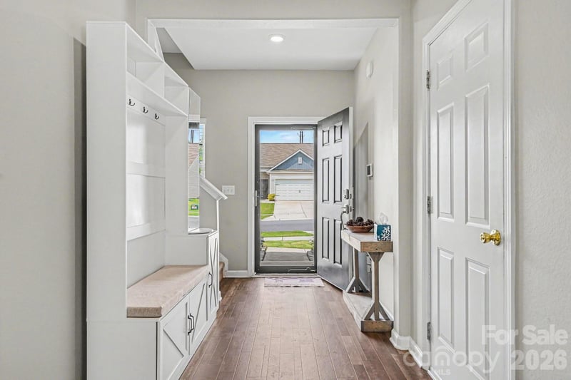 2238 Lanza Dr, Charlotte, NC 28215