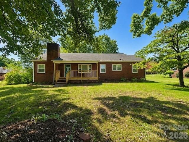 112 3rd St NE, Conover, NC 28613
