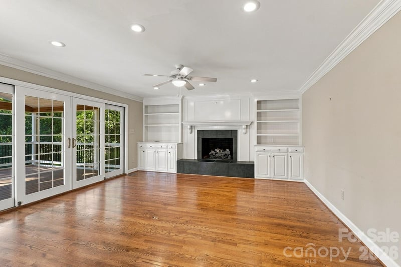 233 Nottingham Cir, Statesville, NC 28625