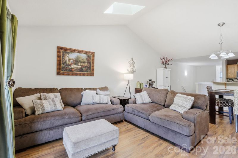 123 Foxden Dr #202, Fletcher, NC 28732