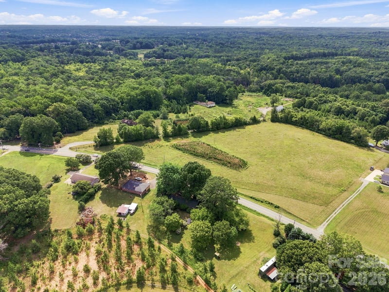 601 Faith Rd, Mooresville, NC 28115
