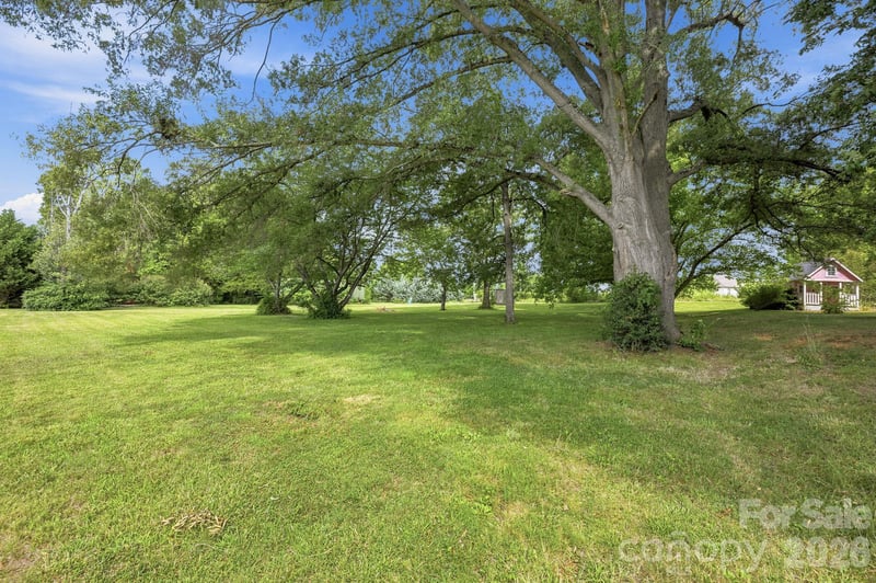 601 Faith Rd, Mooresville, NC 28115