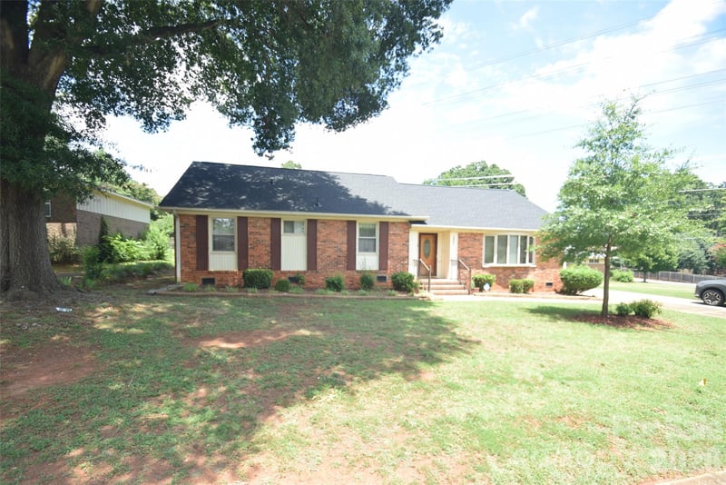 531 Seneca Pl, Charlotte, NC 28210