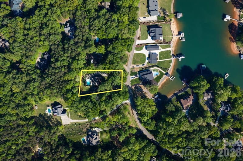 623 Normandy Rd, Mooresville, NC 28117
