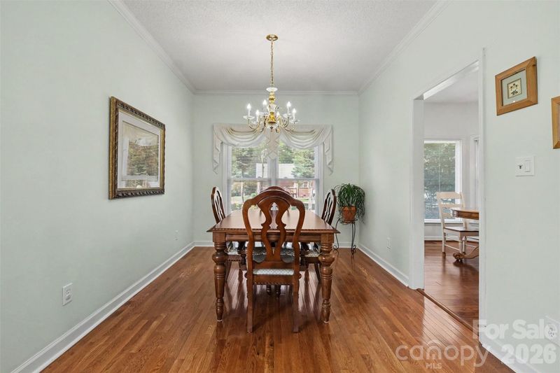 10010 Drawbridge Dr, Charlotte, NC 28215