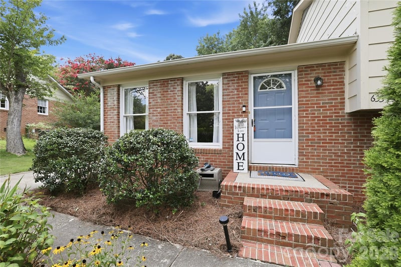6337 Welford Rd, Charlotte, NC 28211