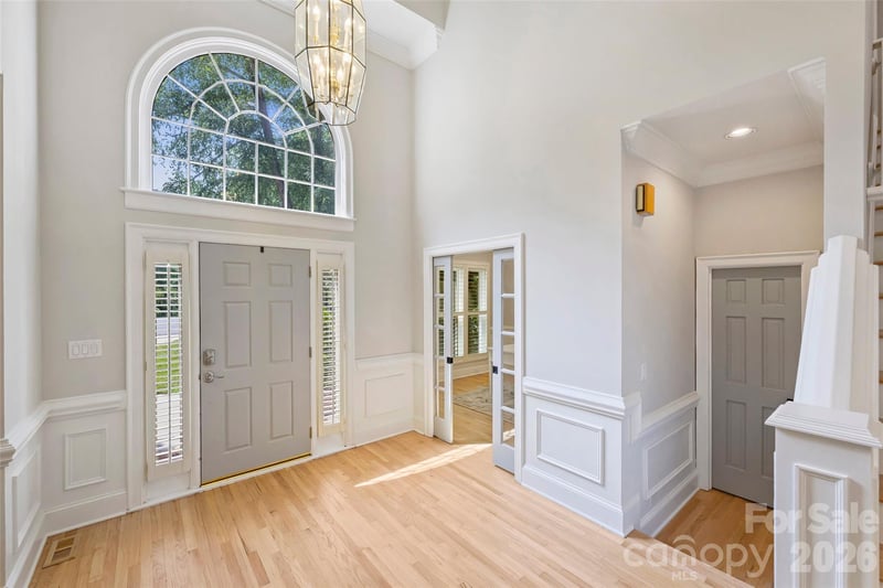 7701 Walthall Ct, Charlotte, NC 28210