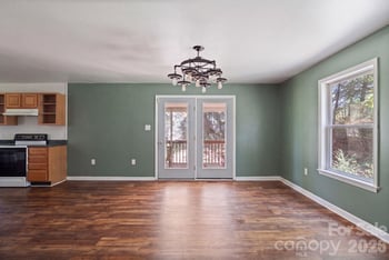 23 Rolling Hills Dr, Asheville, NC 28806