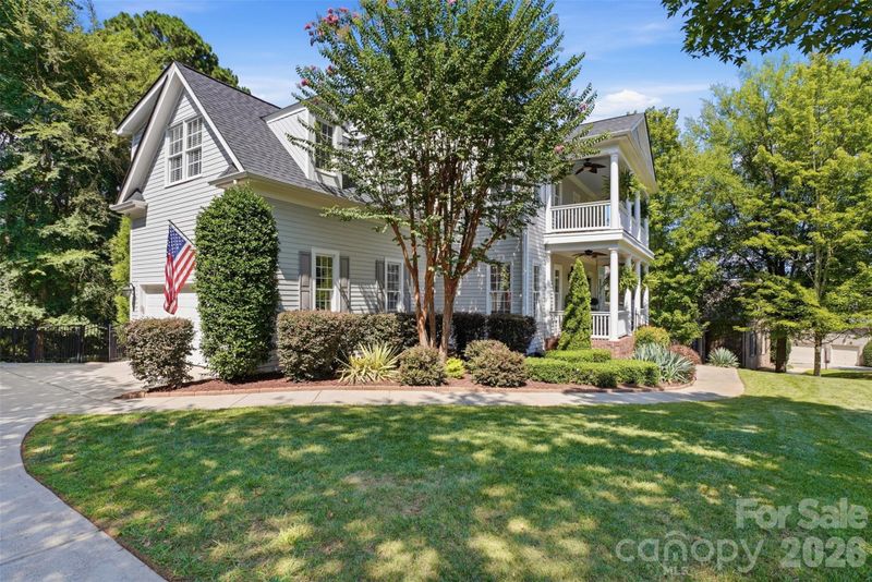 2075 Lake Forest Dr, Tega Cay, SC 29708