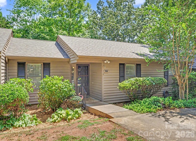 988 Cranberry Cir, Fort Mill, SC 29715