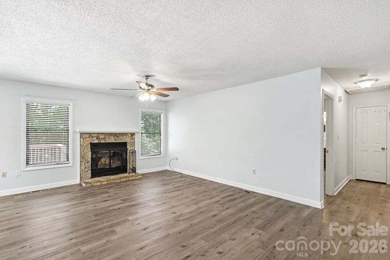 988 Cranberry Cir, Fort Mill, SC 29715