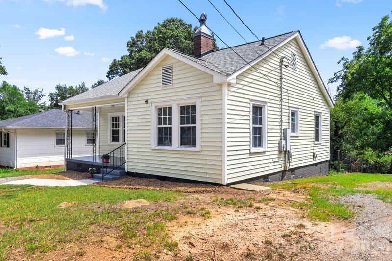 623 E 4th Ave, Gastonia, NC 28054
