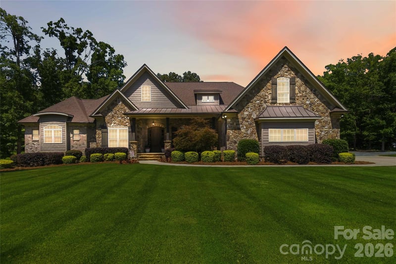 1017 Biggers Farm Ct, Indian Trail, NC 28079