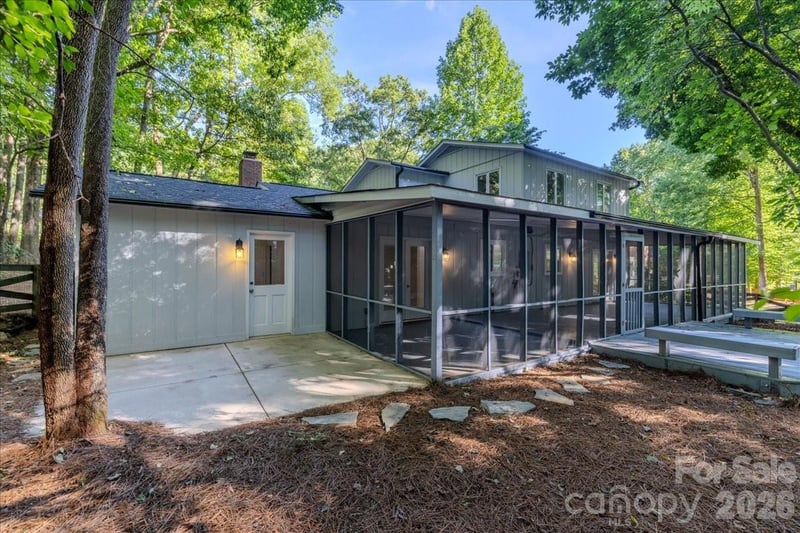 1107 Spring Fall Ct, Charlotte, NC 28213