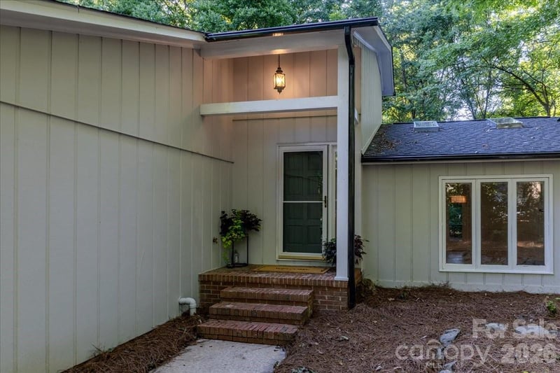1107 Spring Fall Ct, Charlotte, NC 28213