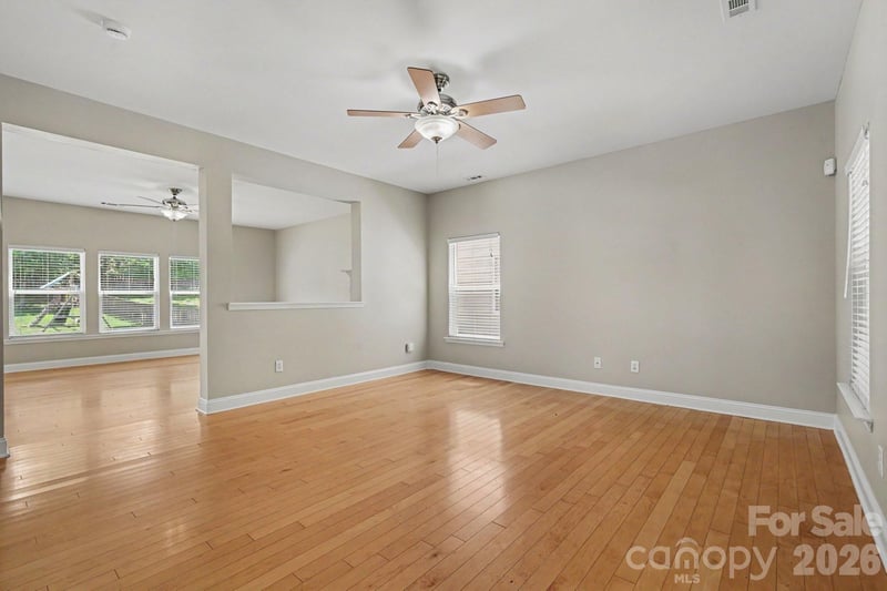 9228 Seamill Rd, Charlotte, NC 28278