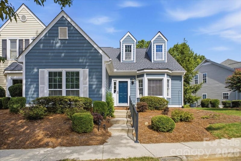 5909 Fitzwilliams Ln, Charlotte, NC 28270