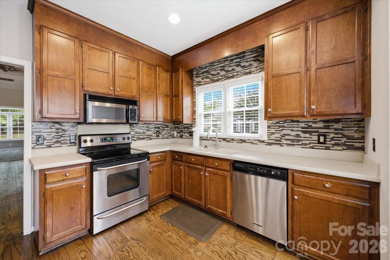 5909 Fitzwilliams Ln, Charlotte, NC 28270