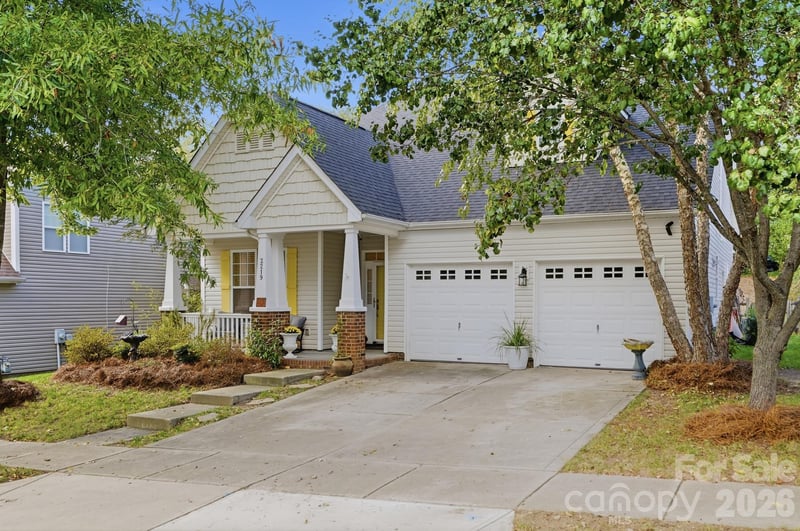 2219 Winding River Dr, Charlotte, NC 28214