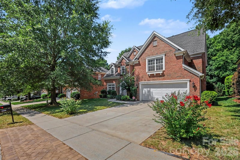 2400 River Oaks Dr, Waxhaw, NC 28173