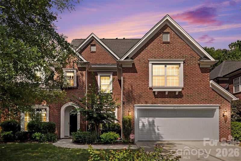 2400 River Oaks Dr, Waxhaw, NC 28173