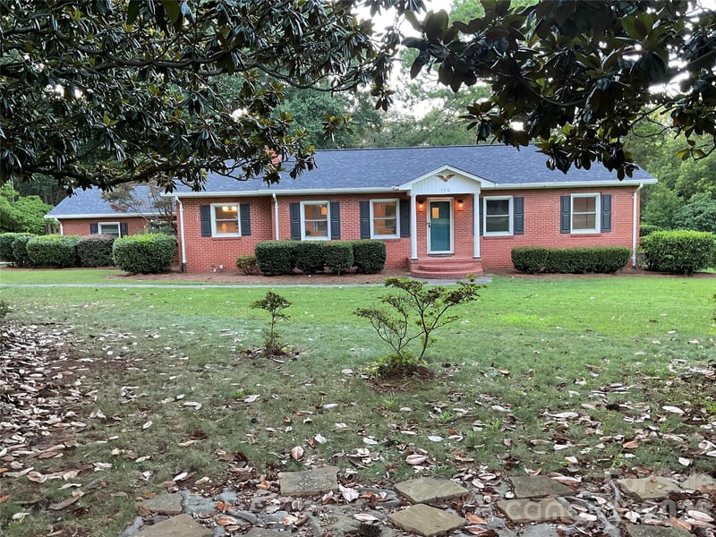 136 Gum Branch Rd, Charlotte, NC 28214