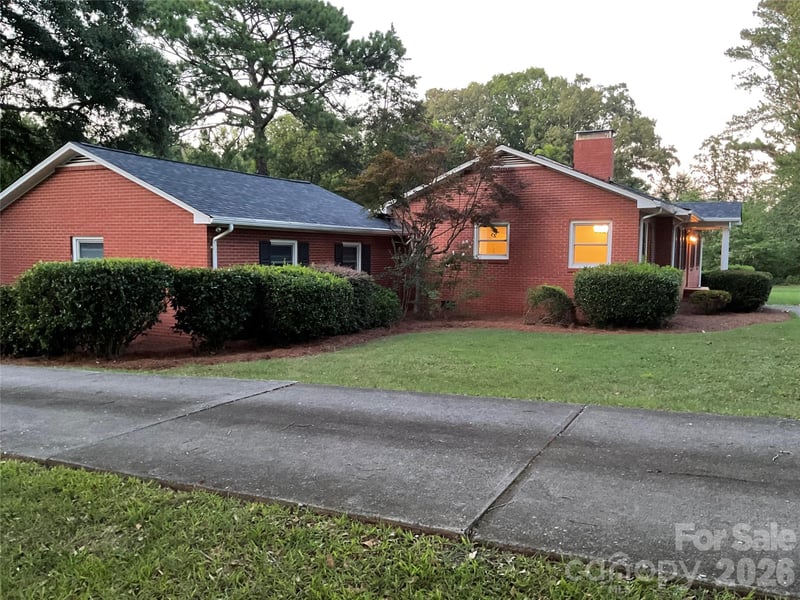 136 Gum Branch Rd, Charlotte, NC 28214