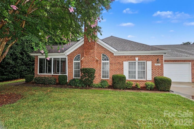 9807 Whispering Willow Ct, Charlotte, NC 28210