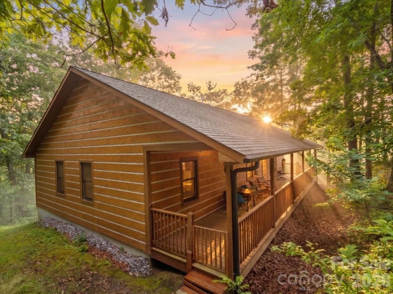 67 Hawks Ldg, Burnsville, NC 28714