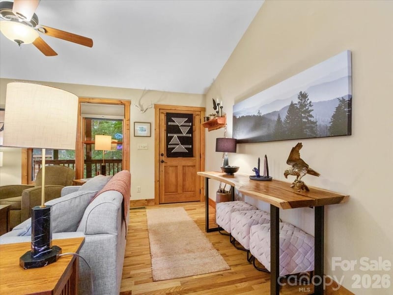 67 Hawks Ldg, Burnsville, NC 28714