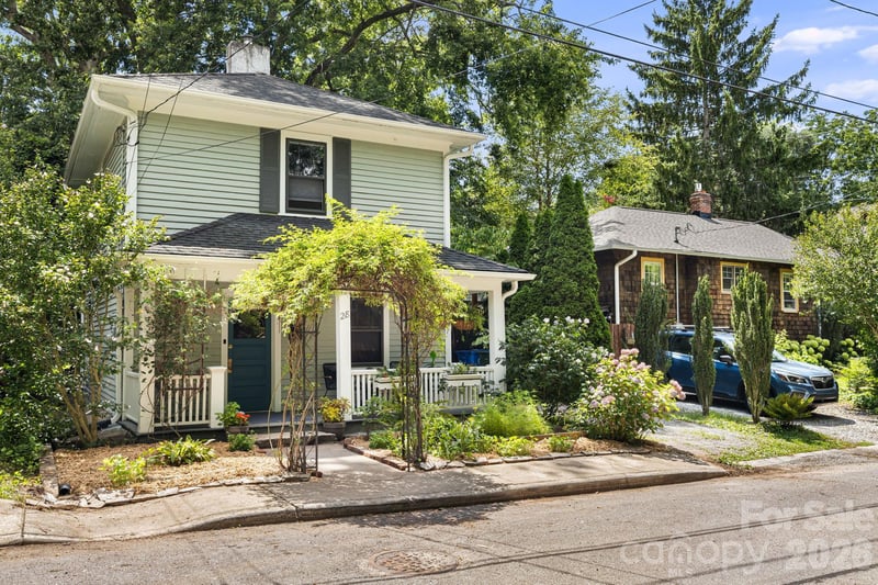 28 Woodlawn Ave, Asheville, NC 28801