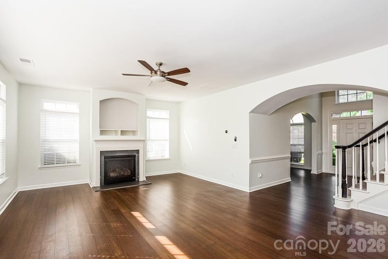 200 Golden Valley Dr, Mooresville, NC 28115