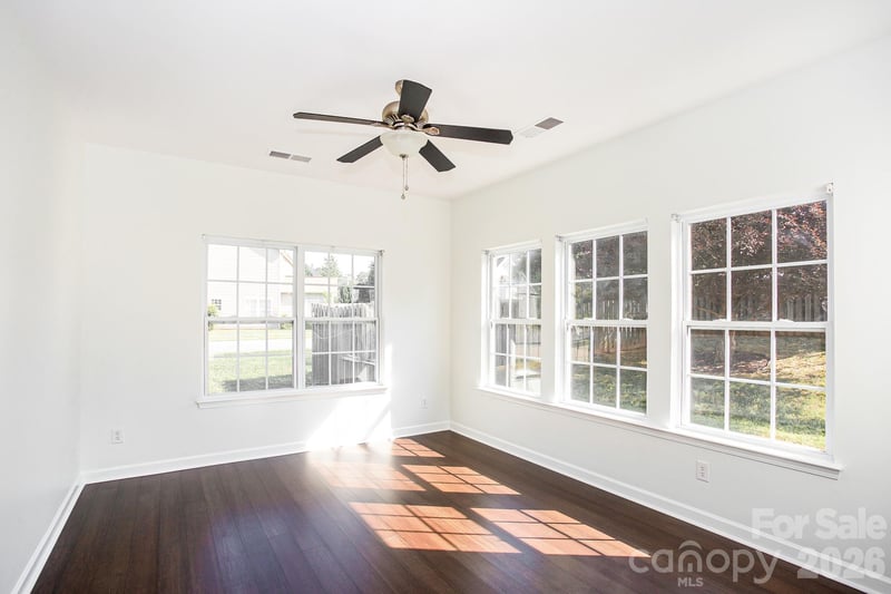 200 Golden Valley Dr, Mooresville, NC 28115