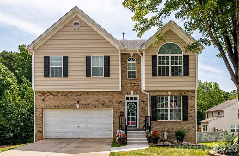 4816 Eagle Creek Dr, Charlotte, NC 28269