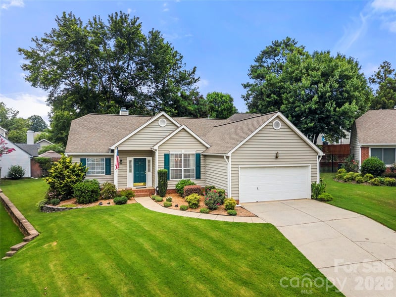205 Strawberry Knoll Dr #65, Fort Mill, SC 29715