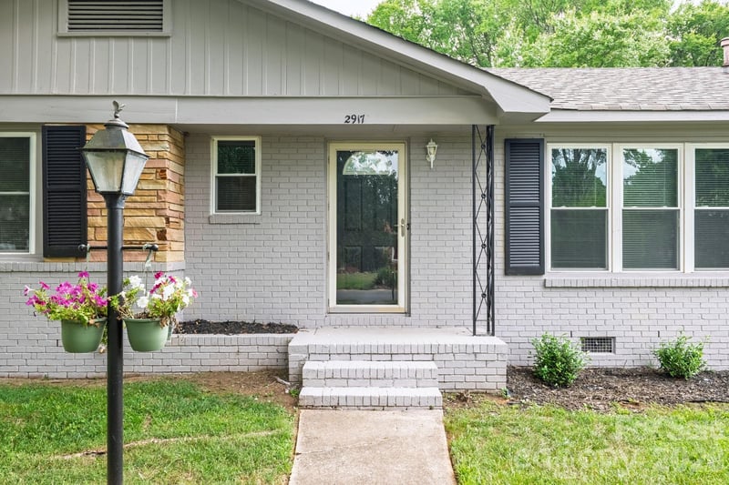 2917 Dalecrest Dr, Charlotte, NC 28269