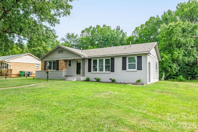2917 Dalecrest Dr, Charlotte, NC 28269