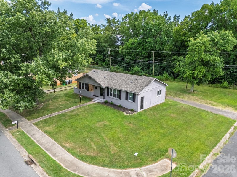2917 Dalecrest Dr, Charlotte, NC 28269