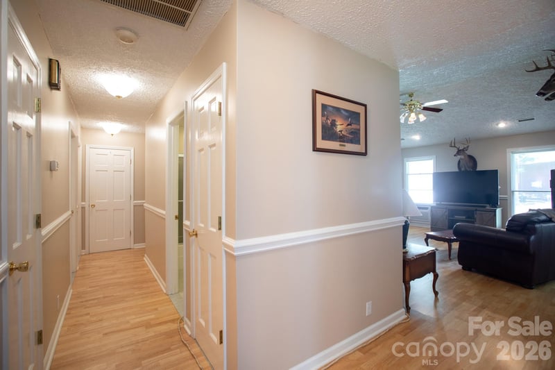 15224 Thomas Rd, Charlotte, NC 28278