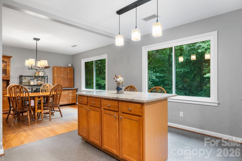 267 25th Ave NW, Hickory, NC 28601